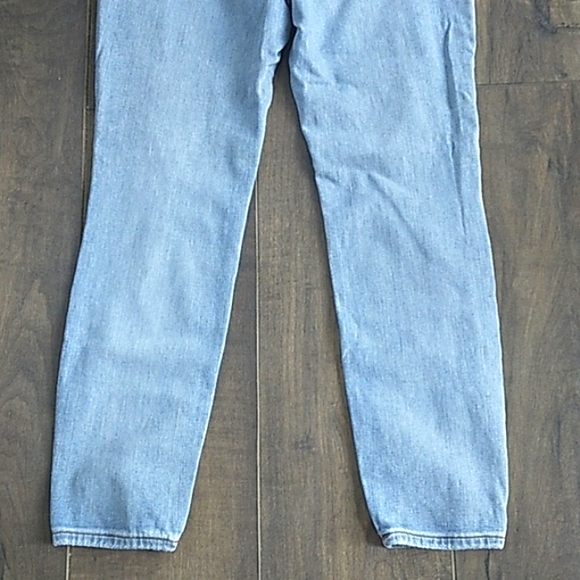 ELIZABETH AND JAMES HIGH RISE SKINNY ANKLE LIGHT WASH JEANS WOMANS 10/30 - Picture 7 of 7